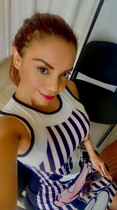 irerigarcia92 porn model photos