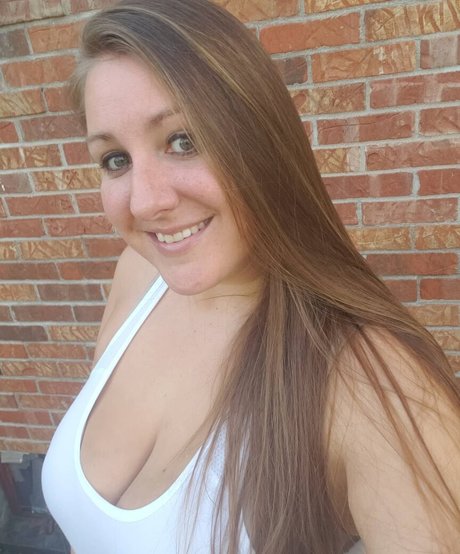 Caityy Cakesss model adult photo