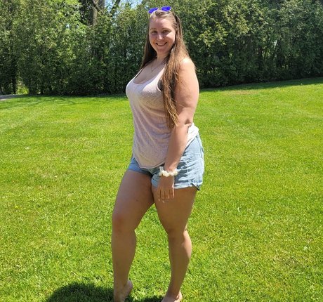 Caityy Cakesss model porn picture