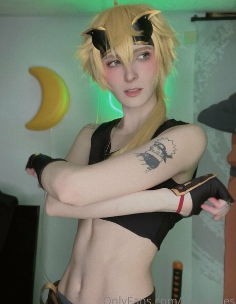 Naruxtoes nice pornstar image