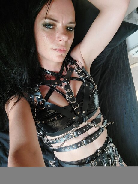 Lady Denight model sex picture