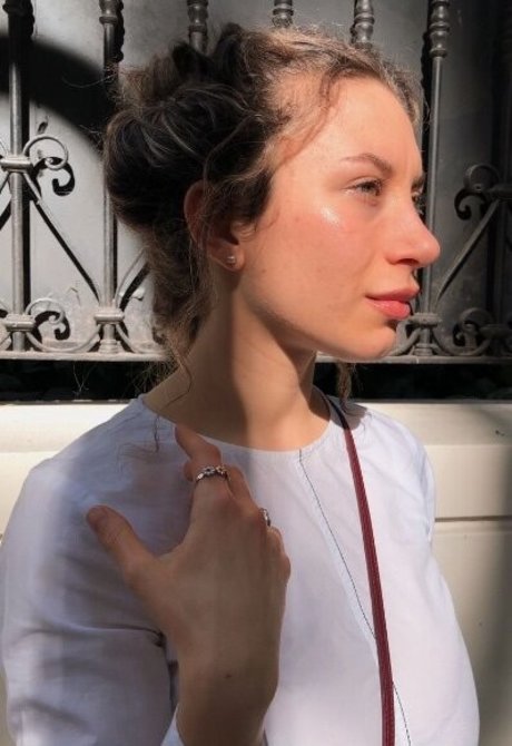 Bianca Novelli art star picture