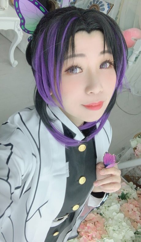 Akicoser porn model picture