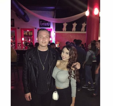 Alexandra Nicole porn star pictures