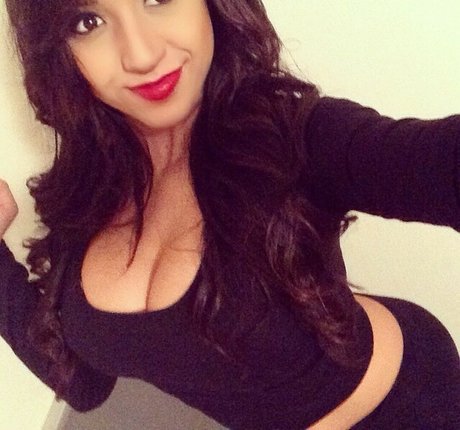 dripping wet pussy onlyfans beautiful pics