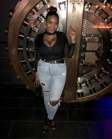 Suly actress pictures