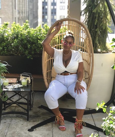 Suly exclusive pornstar gallery