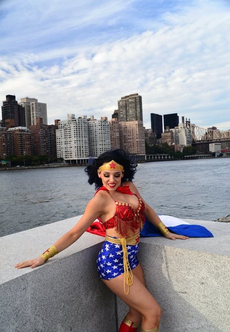 PussNYC pornstar sexy galleries