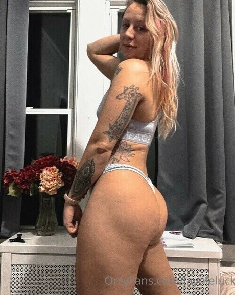 asian feet onlyfans perfect picture