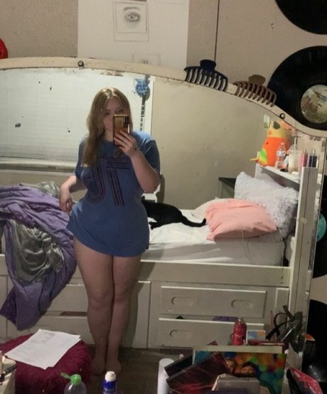 yours___truly___sav1 model nude gallery