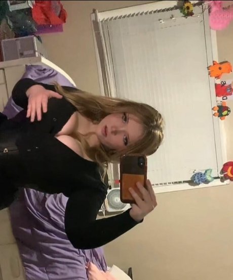 yours___truly___sav1 pornstar perfect galleries