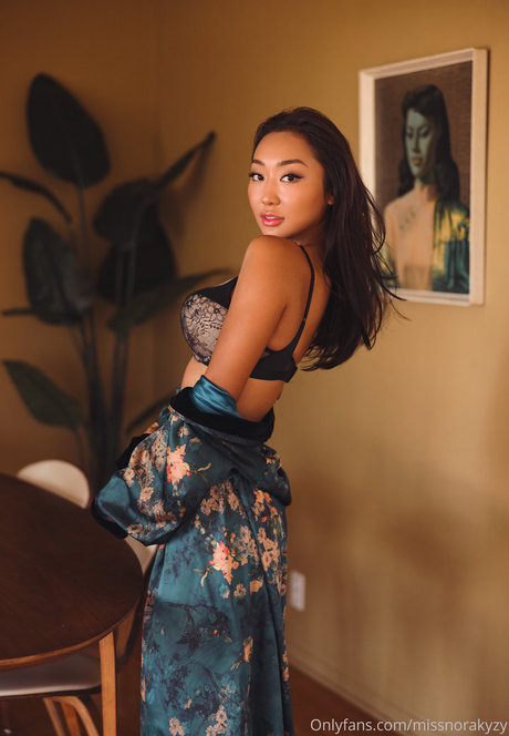 Nora Kyzy adult actress img