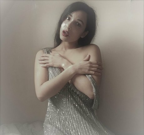 Mirabella Estella sex model images