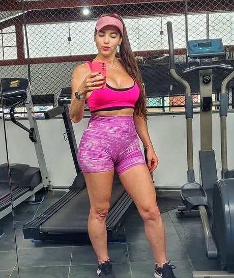 Pytykely exclusive star pictures