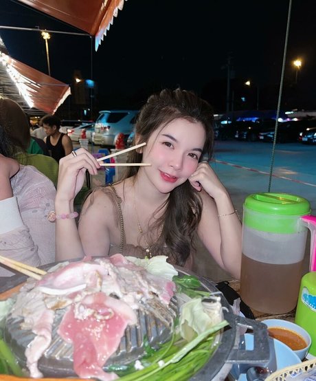 Wanvisa Yodprasart exclusive model image