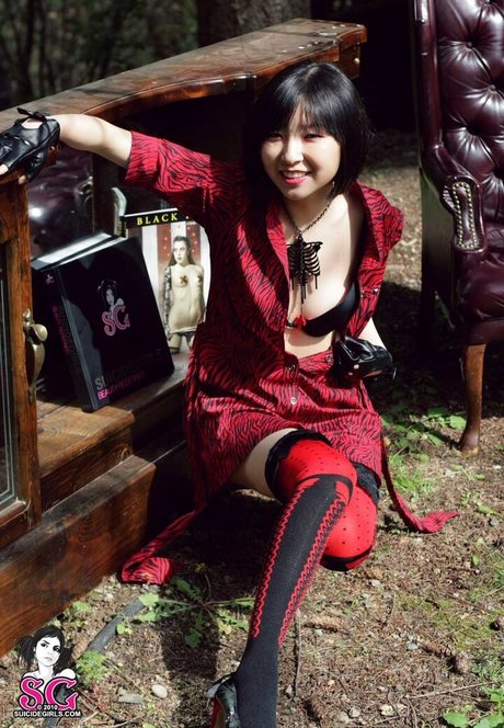 ArsenicLulu nudes model pictures