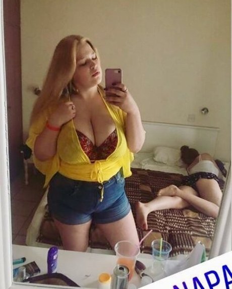 Julia Chegodar naked actress pictures