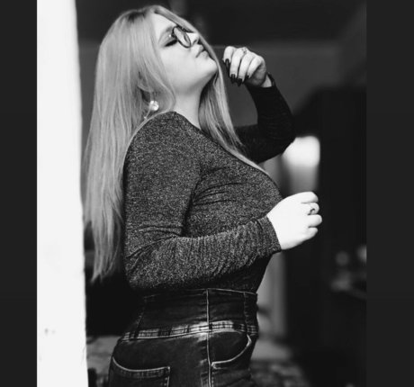 Julia Chegodar model pornographic picture