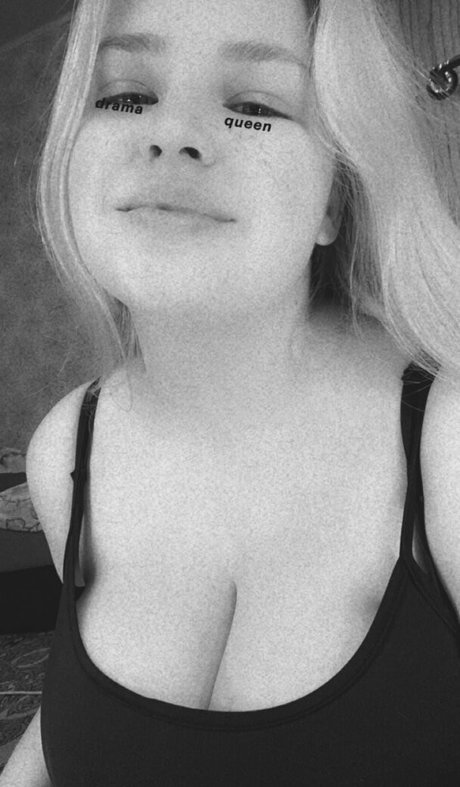 Julia Chegodar star image