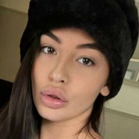 Laura Von Gallucci pretty model pictures