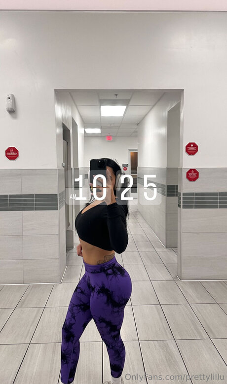 Prettylillu actress gallery