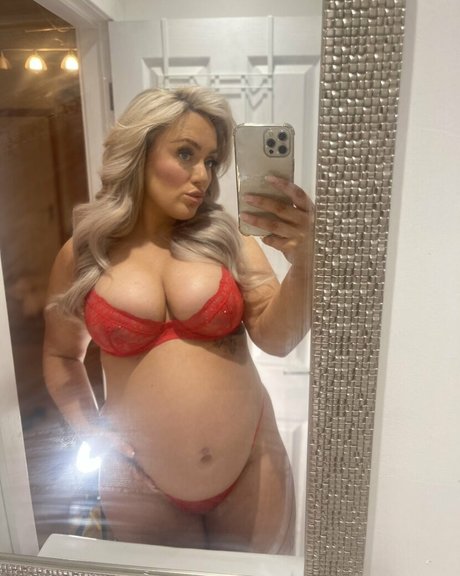 Caitncurves model porn pic