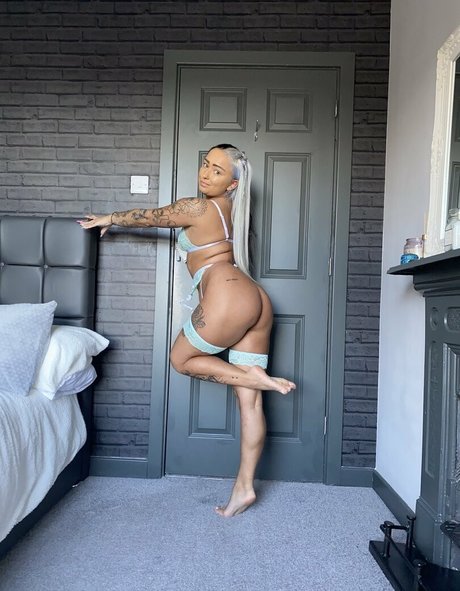 Milsx exclusive pornstar pic