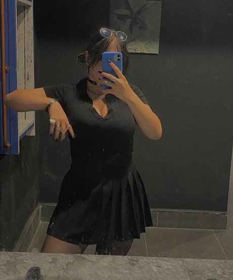 nilxvan model adult images