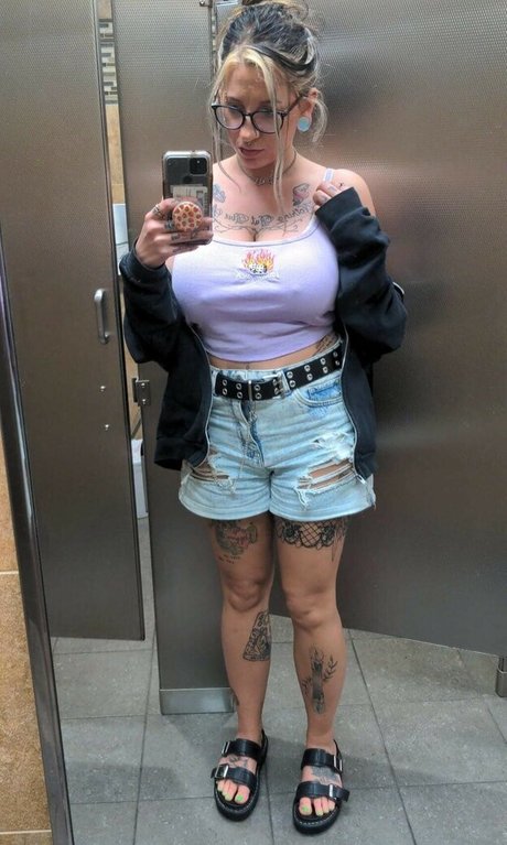 crybaby1995 star porn photos