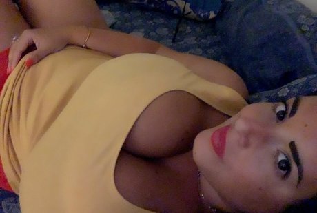 Valeria Vela top star pic