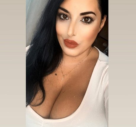 skinny babe onlyfans beautiful xxx pic