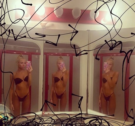 Haleyandersn xxx pornstar galleries