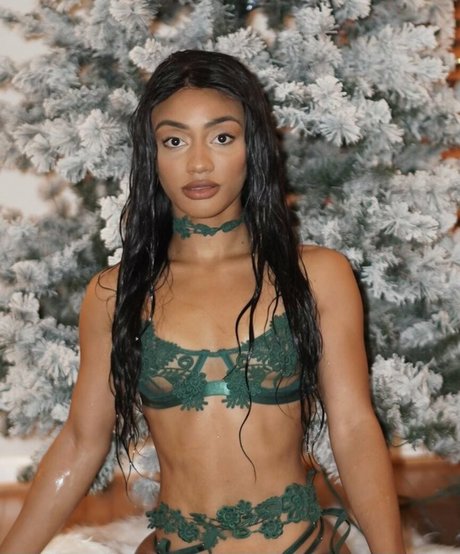 taylorchamp star hot galleries