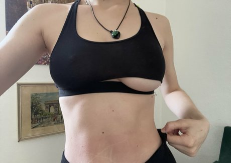 Malisplayroom pornstar naked pics