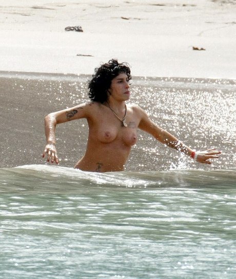 Amy Winehouse free model galleries