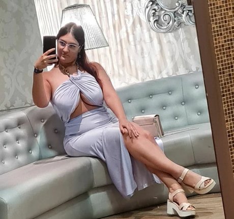 Ann Cygnus sexy pornstar image