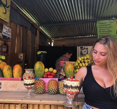 Shachar Alkoser hot actress archive