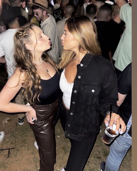 blonde tits onlyfans top images