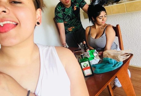 Kimberly Hdeez pornstar naked galleries