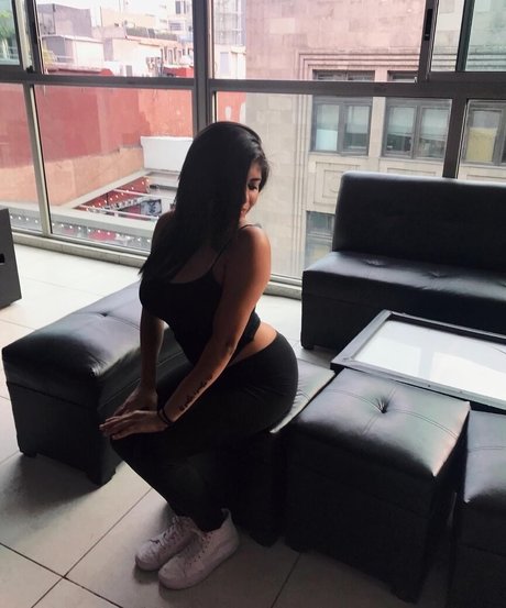 Kimberly Hdeez model high quality images