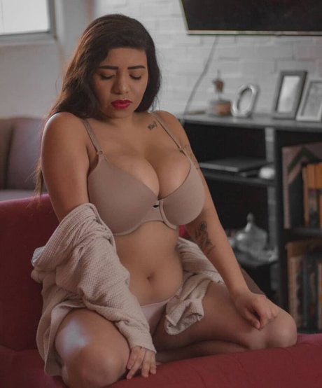 Kimberly Hdeez perfect pornstar pictures