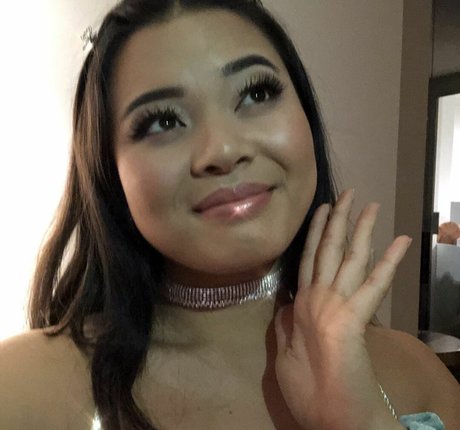 Kattjia nudes model image