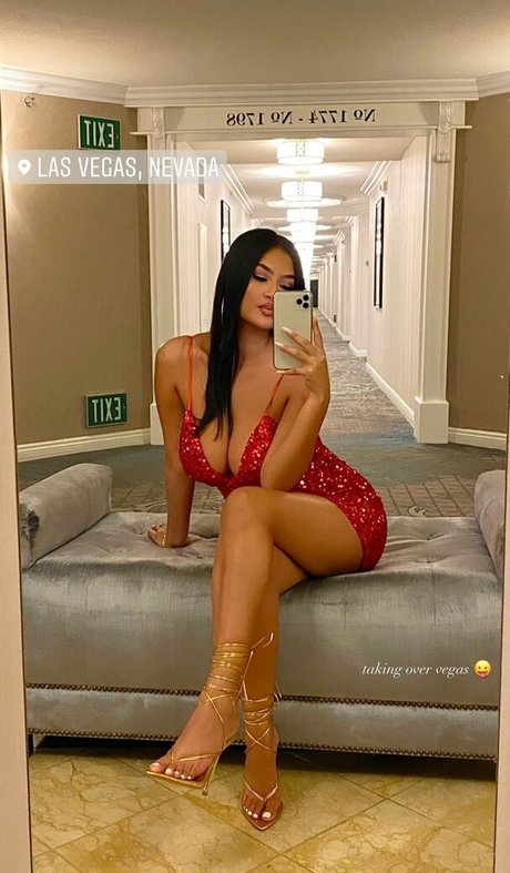 Lucero Crystal hot pornstar gallery