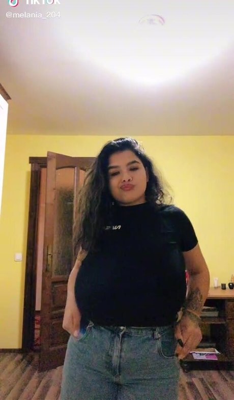 Melannia model exclusive images