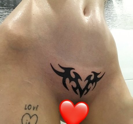 amciaklamcia nudes pornstar gallery