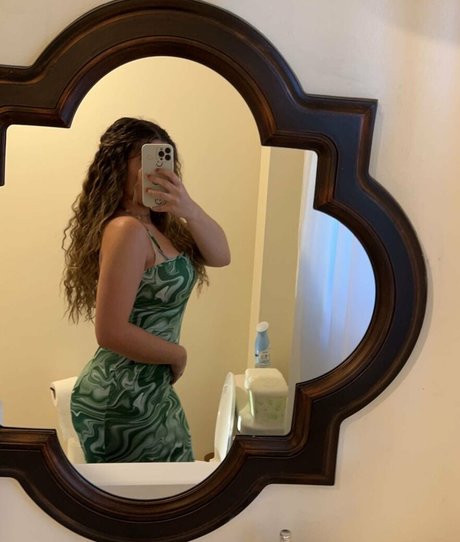 mevlana star hot pic