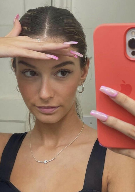 brunettestarbucksaddict model xxx img