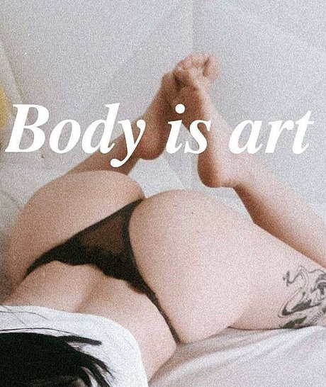 SaltyBxxbe pretty star pictures