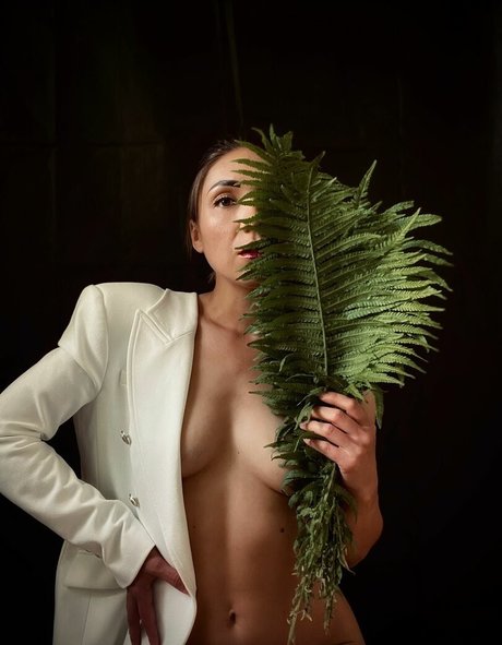 iryna sun_ pornstar nice photos