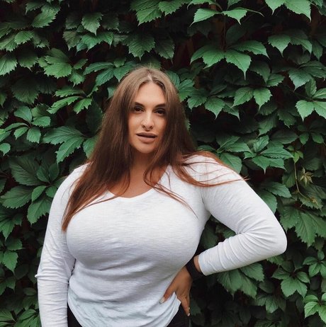 Anastasia Shark model perfect picture